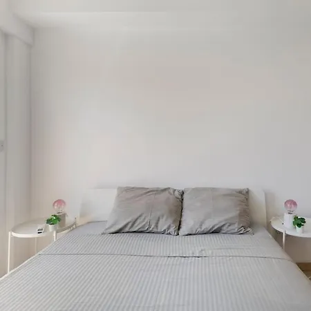 Apartmán Center, Walking To The